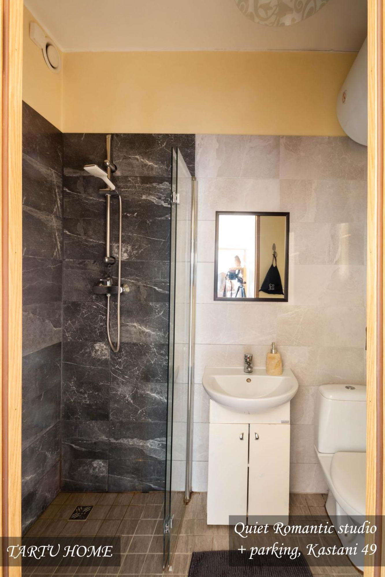 Quiet Romantic Studio Plus Parking, Tartu Home Zewnętrze zdjęcie